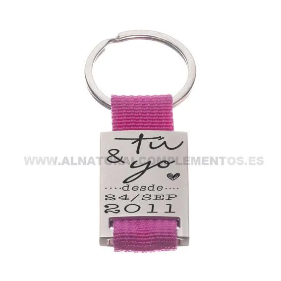 Llaveros personalizados para detalle de boda