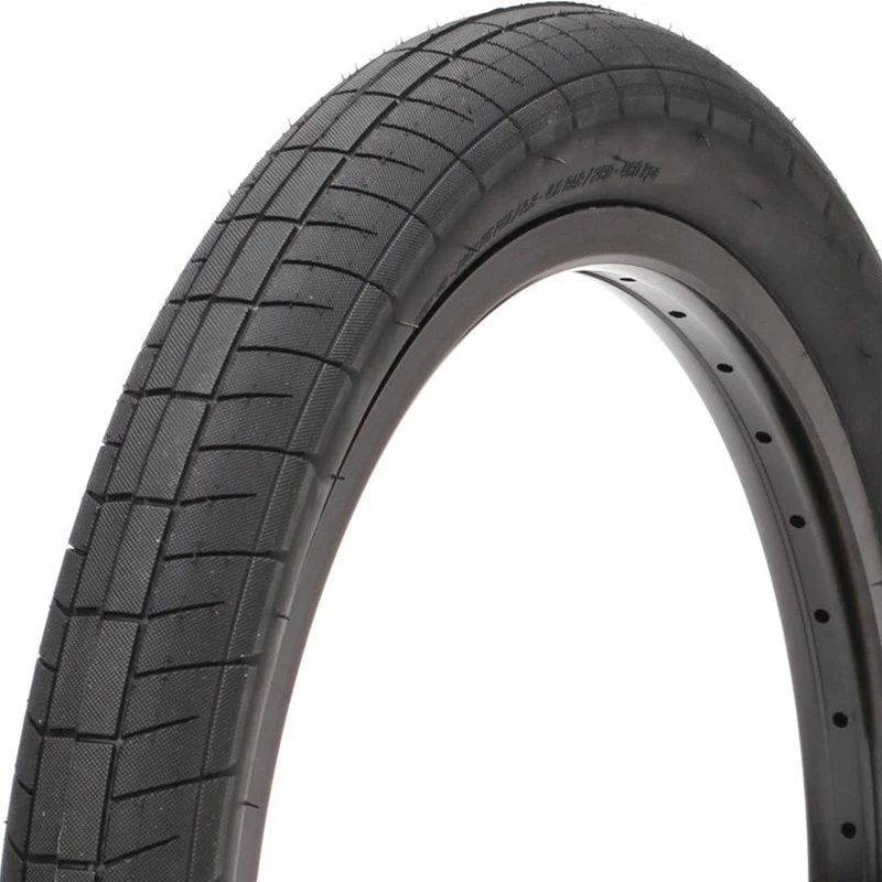 Saltplus Sting Tire