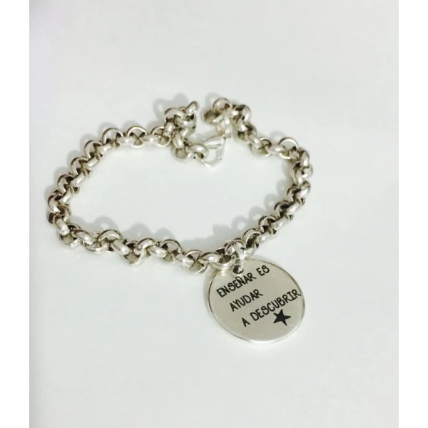 Pulsera enseñar cadena