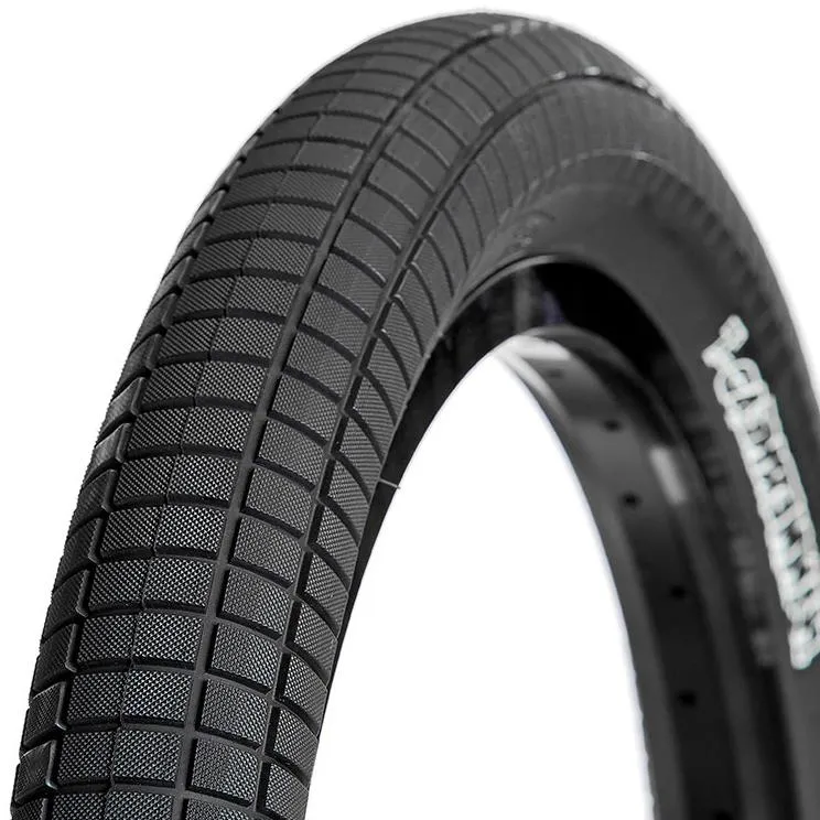 Demolition Hucker Signature Hammerhead Trails Tire