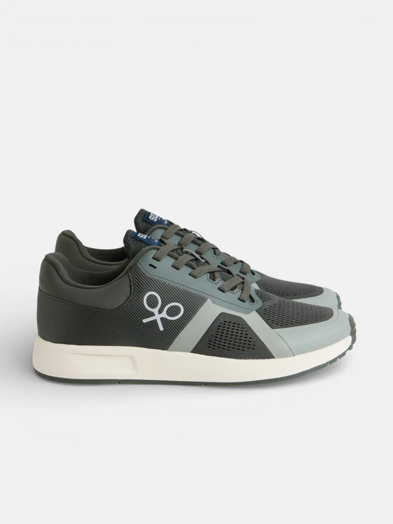 Zapatilla slice runner verde oscuro
