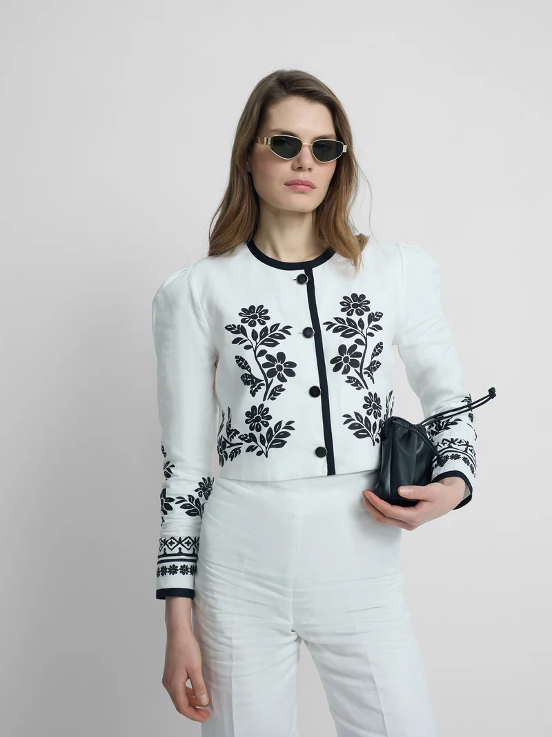 Chaqueta corta lino estampado blanca