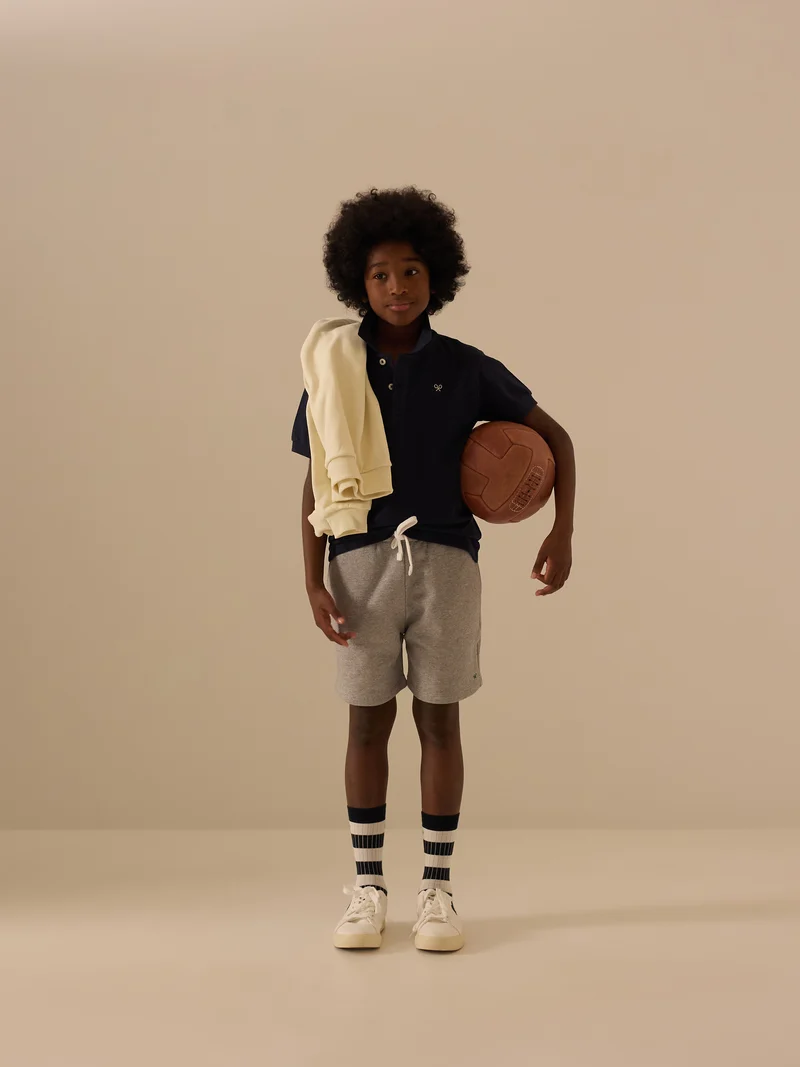Bermuda deportiva kids gris